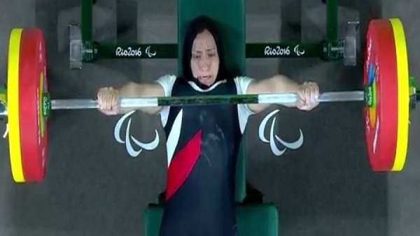 رحاب أحمد لاعبة منتخب مصر لرفع الأثقال 