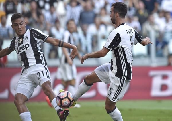 2016-09-10t164116z_1404929991_lr1ec9a1ach5t_rtrmadp_3_soccer-italy_reuters