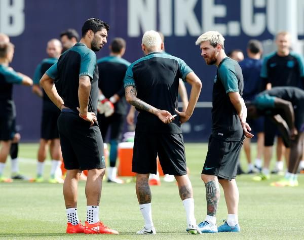2016-09-12t103009z_1447683943_d1beuavykfab_rtrmadp_3_soccer-champions-fcb-cel_reuters