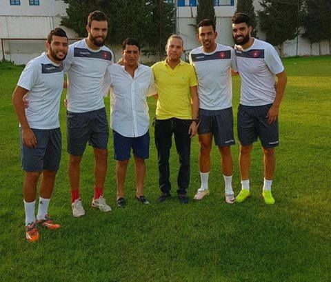 "الرباعي" مع المدير التنفيذي للنجم حسين جنيح والمدير الرياضي زياد الجزيري 