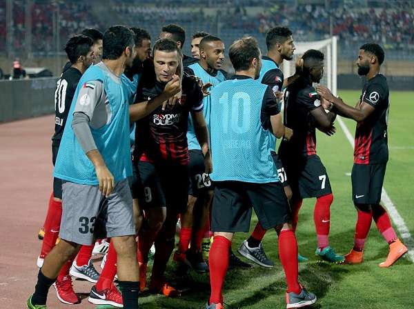 فرحة لاعبو الأهلي