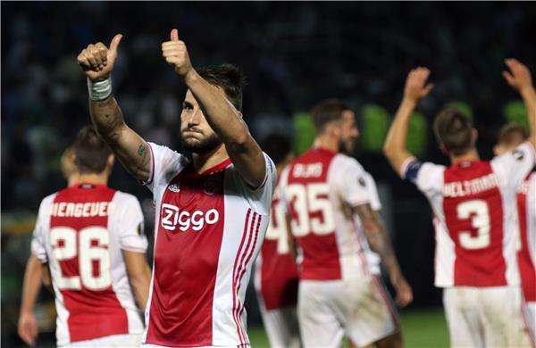 من لقاء اياكس وباناثينايكوس