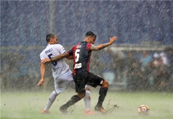 جانب من المباراة قبل إلغائها