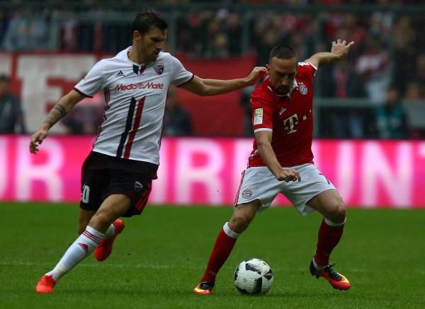 2016-09-17t141220z_1669379443_d1beubvheiac_rtrmadp_3_soccer-germany_reuters