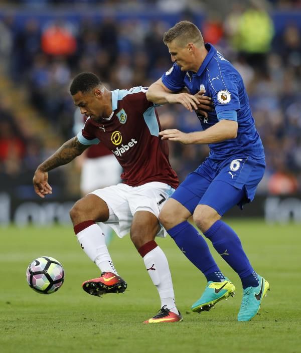 2016-09-17t144444z_117125084_mt1aci14613701_rtrmadp_3_soccer-england-lei-bur_reuters