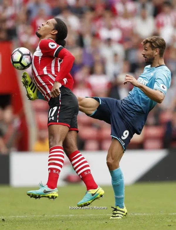 ?i=reuters%2f2016-09-18%2f2016-09-18t150944z_117212984_mt1aci14615657_rtrmadp_3_soccer-england-sot-swa_reuters