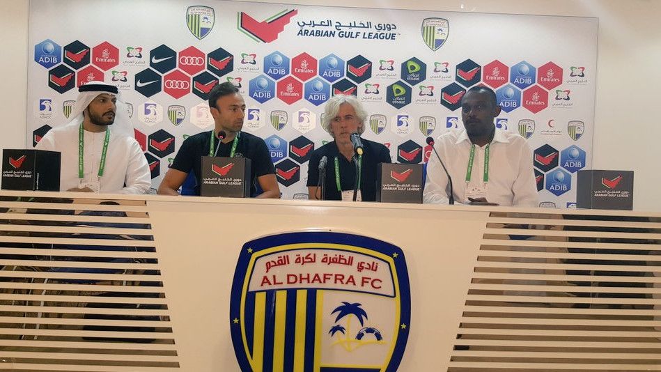  إيفان يوفانوفيتش من المؤتمر الصحفي