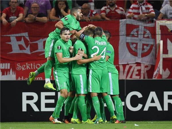 فرحة لاعبي سانت إتيان