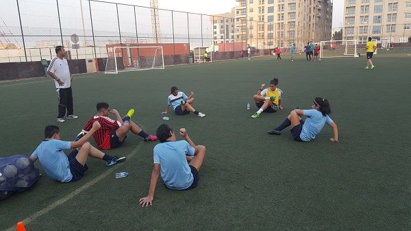 تدريبات فئة تحت 14 عاماً في الأكاديمية