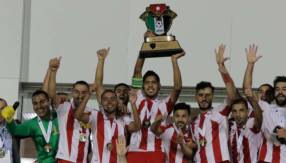 أبو خيزران يرفع درع الإتحاد