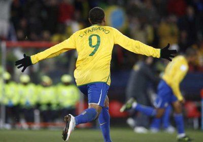 البرازيلي لويس فابيانو .. هداف البطولة