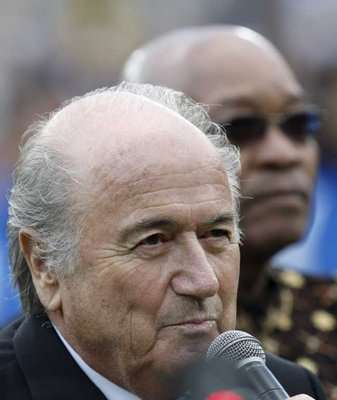 جوزيف بلاتر رئيس الاتحاد الدولي لكرة القدم