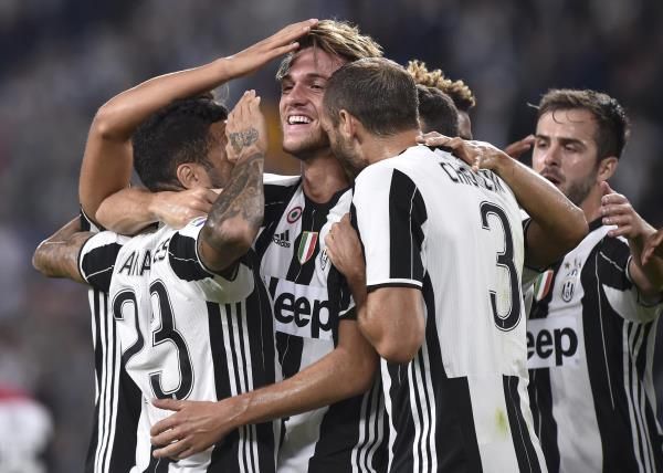 2016-09-21t190512z_635218601_lr1ec9l1h0ekp_rtrmadp_3_soccer-italy_reuters