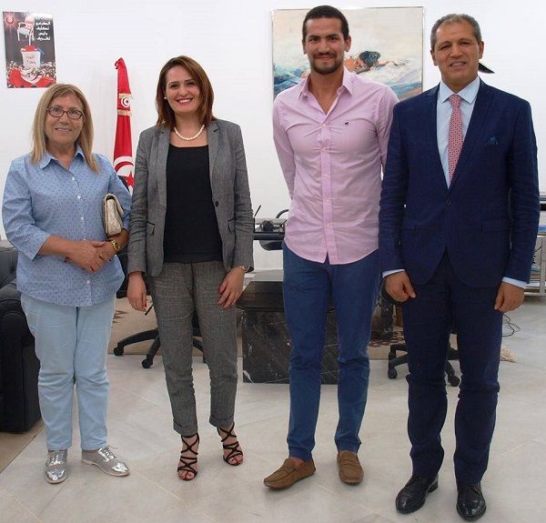  اسامة الملولي عند استقباله من قبل وزيرة الرياضة 