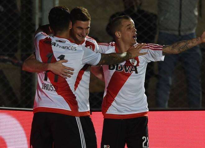 فرحة لاعبي ريفر بليت بالهدف