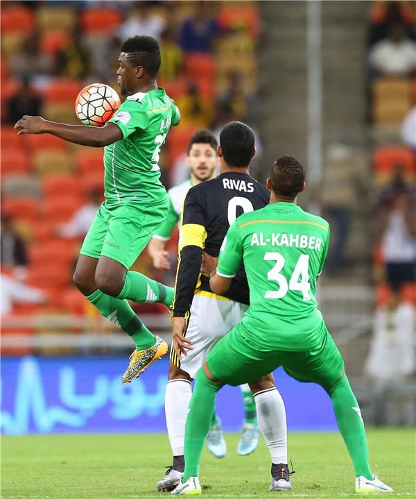 صورة أرشيفية من مباراة سابقة بين الفريقين