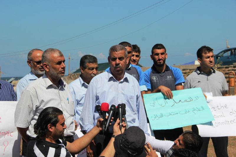 من المؤتمر