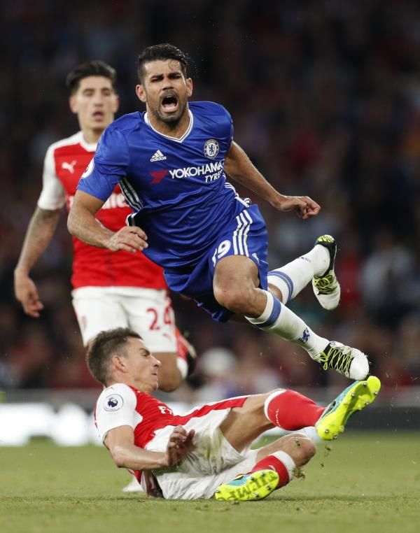 2016-09-24t174232z_117740552_mt1aci14621383_rtrmadp_3_soccer-england-ars-che_reuters