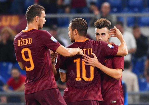 ستيفان الشعرواي مع توتي ودجيكو