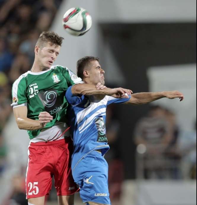 جانب من لقاء الوحدات والرمثا