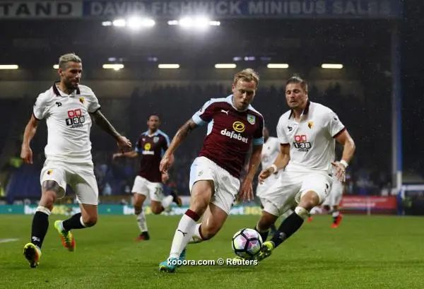 ?i=reuters%2f2016-09-26%2f2016-09-26t205524z_117924924_mt1aci14623985_rtrmadp_3_soccer-england-bur-wat_reuters