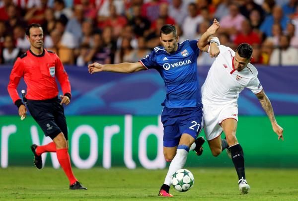 2016-09-27t202818z_1908510023_s1beudtsqsab_rtrmadp_3_soccer-champions-sev-lyo_reuters