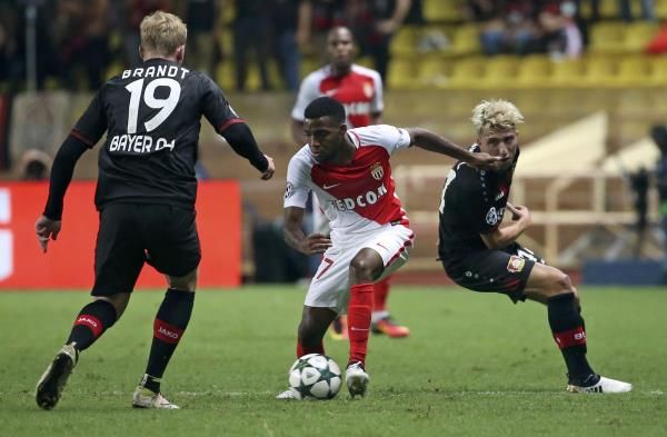 2016-09-27t193318z_444791657_lr1ec9r1ib8sa_rtrmadp_3_soccer-champions-amo-lev_reuters