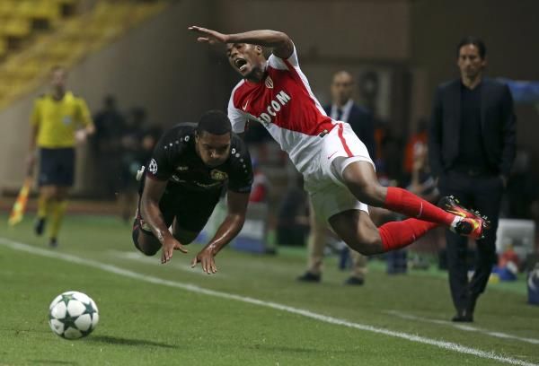 2016-09-27t191252z_822014698_lr1ec9r1hd3r9_rtrmadp_3_soccer-champions-amo-lev_reuters