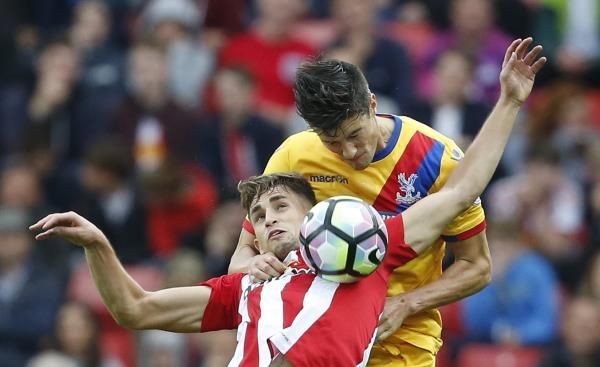 2016-09-24t152331z_117732211_mt1aci14620882_rtrmadp_3_soccer-england-sun-cry_reuters