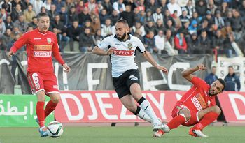 صورة أرشيفية بين وفاق سطيف ومولودية الجزائر