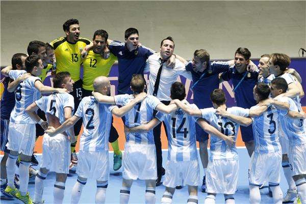 فرحة منتخب الأرجنتين بالتأهل للنهائي