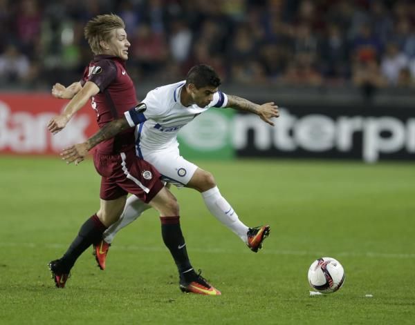 2016-09-29t171943z_1666950202_lr1ec9t1c4knn_rtrmadp_3_soccer-europa-pra-itm_reuters