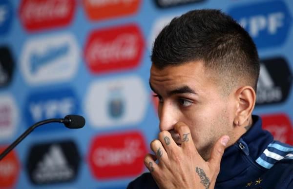  أنخل كوريا فى المؤتمر الصحفى 