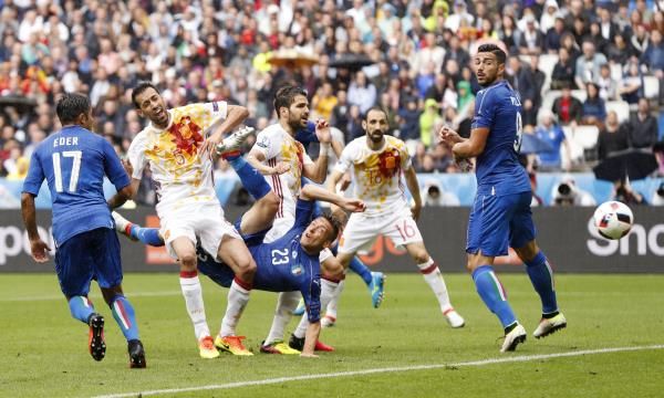 2016-06-27t161412z_110045652_mt1aci14460014_rtrmadp_3_soccer-euro-ita-esp_reuters