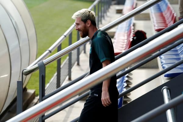 2016-09-12t103009z_1622614697_d1beuavykfaa_rtrmadp_3_soccer-champions-fcb-cel_reuters