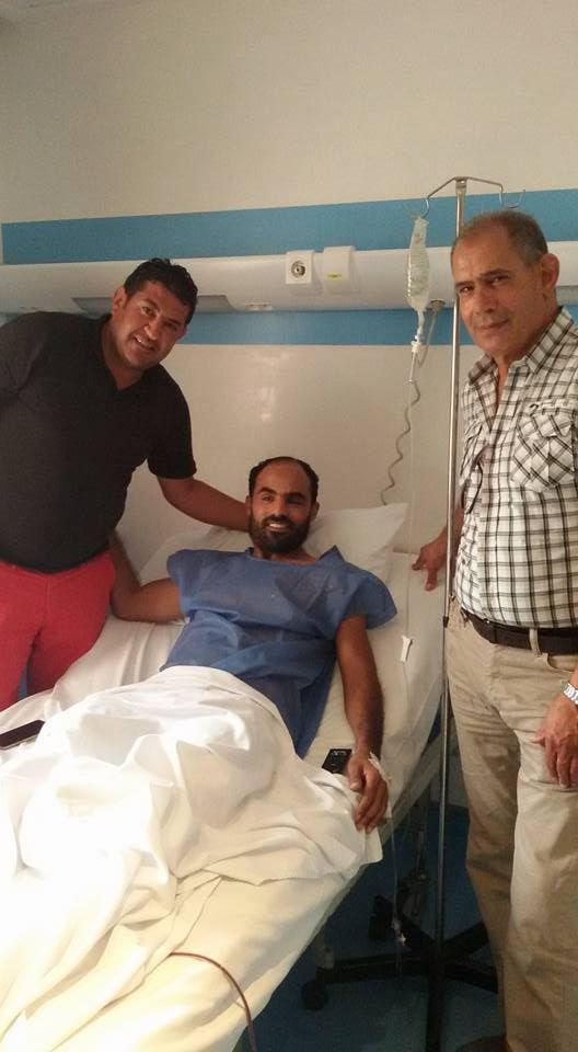 أيمن العياري في المصحة بعد الجراحة