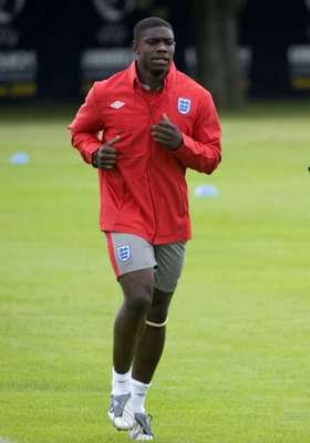 مدافع نادي مانشستر سيتي الإنجليزي لكرة القدم ومنتخب إنجلترا ميكا ريتشاردز 