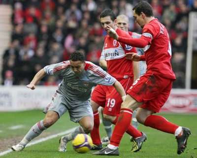 نبيل الزهر أمام ميدلزبره في الموسم الماضي