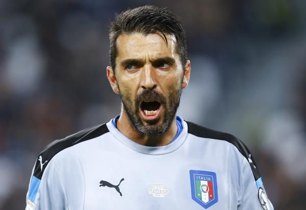 2016-10-06t193744z_231492369_lr1eca61iiwps_rtrmadp_3_soccer-worldcup-ita-spa_reuters
