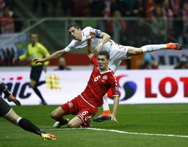 2016-10-08t200320z_1724627691_lr1eca81jpk4k_rtrmadp_3_soccer-worldcup-pol-den_reuters