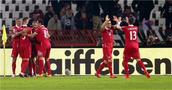 فرحة لاعبي منتخب صربيا