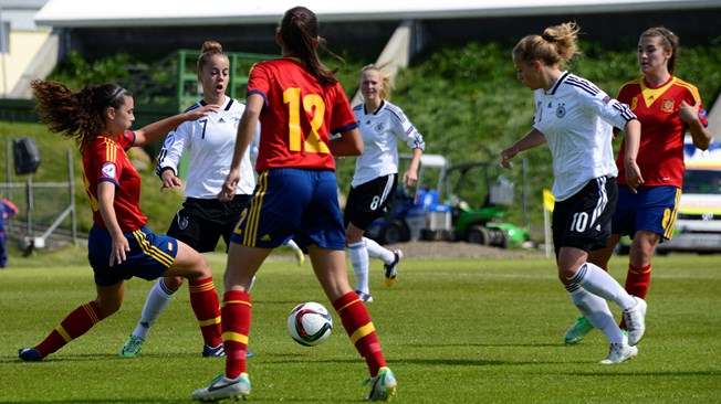 من لقاءات البطولة