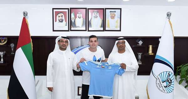 اللاعب الكولومبي دانييل هيرنانديز