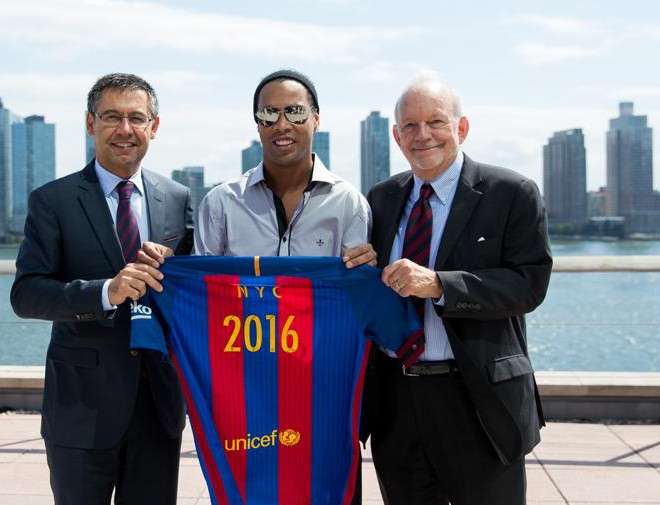 رونالدينيو وبارتوميو