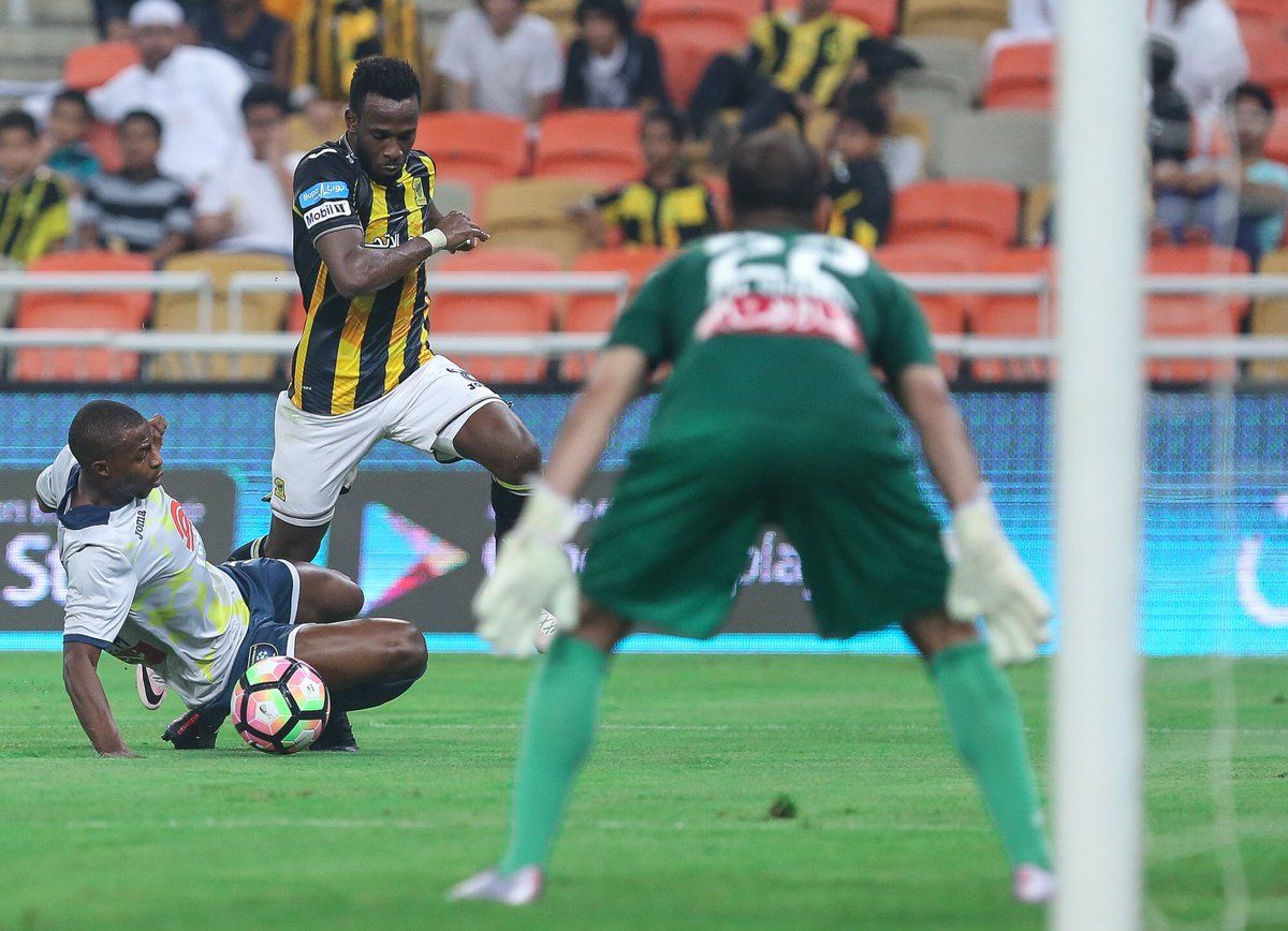 فهد المولد خلال المباراة