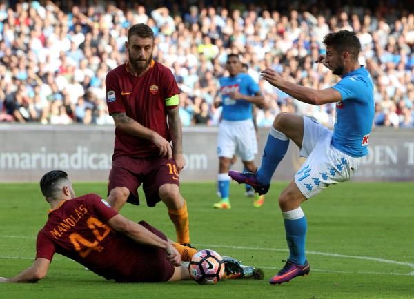 2016-10-15t145232z_165473017_d1aeuhdblgaa_rtrmadp_3_soccer-italy_reuters