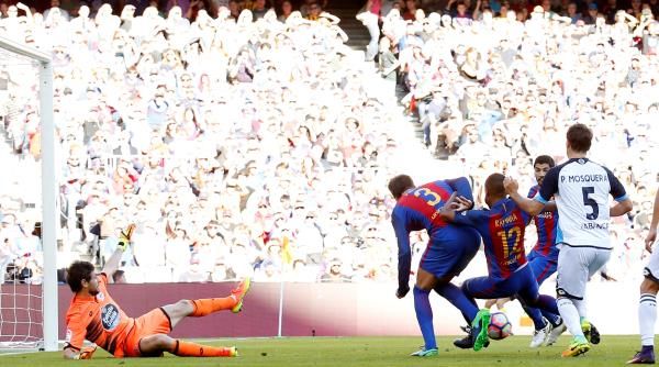 2016-10-15t152856z_548323634_d1aeuhdergaa_rtrmadp_3_soccer-spain_reuters