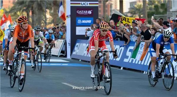 ?i=epa%2fathletics%2f2016-10%2f2016-10-15-05586503_epa