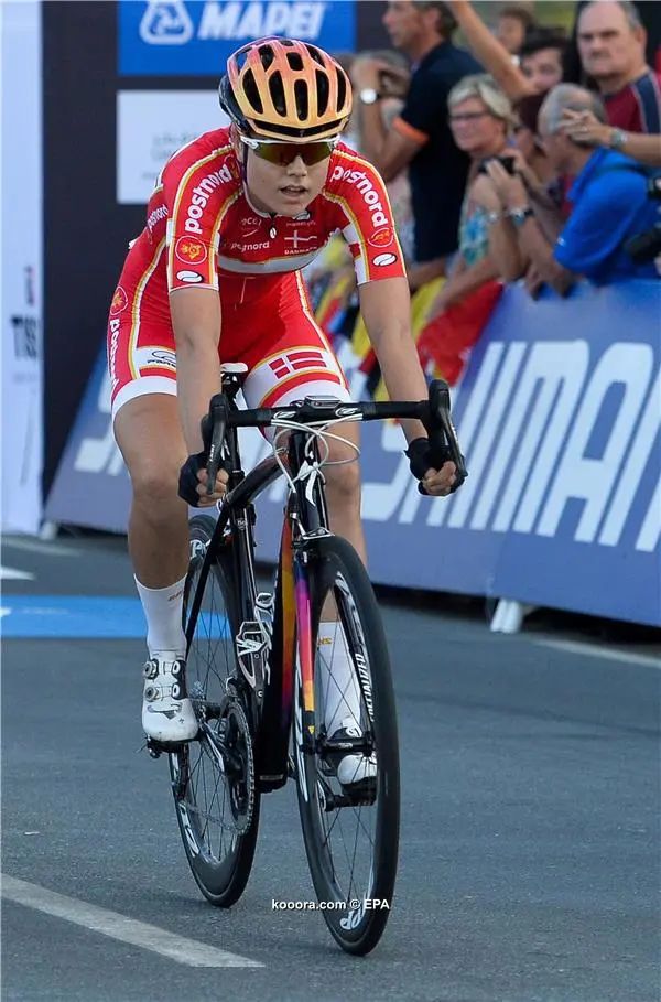 ?i=epa%2fathletics%2f2016-10%2f2016-10-15-05586527_epa