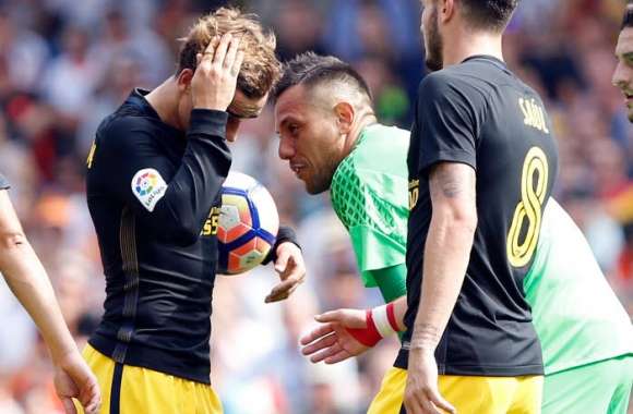 img-le-paratonnerre-diego-alves-1475493059_580_380_center_articles-432879